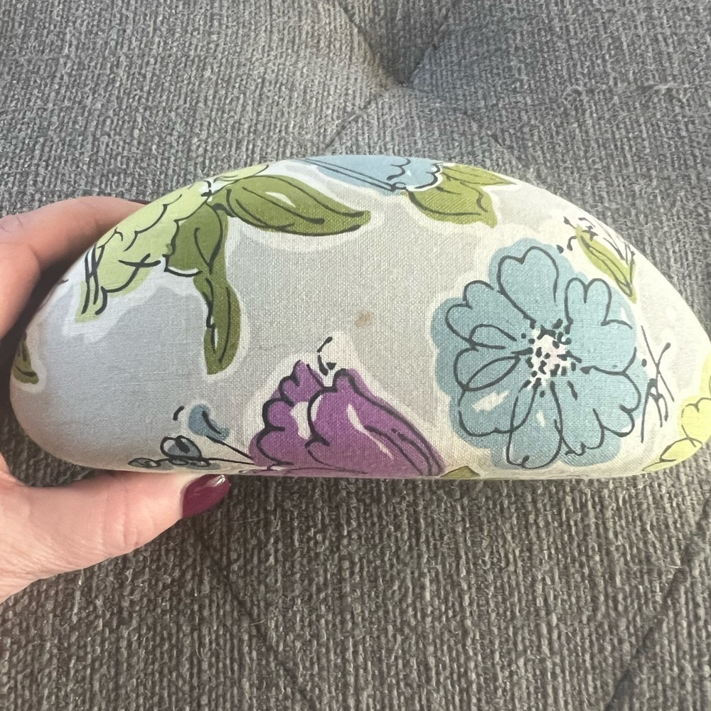 3/25🙂 Vera Bradley sunglass case - Picture 3 of 3